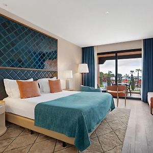 Double or Twin Room Sea View